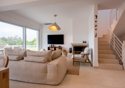 Modern Residence in Bournontas