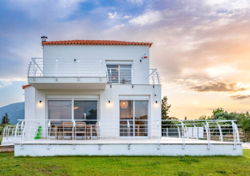 Modern Residence in Bournontas