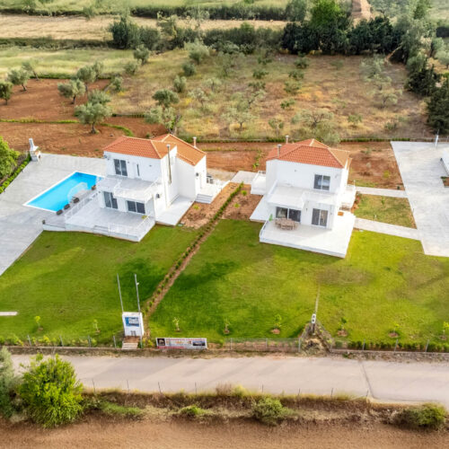 Μοντέρνα Κατοικία στον Μπουρνώντα